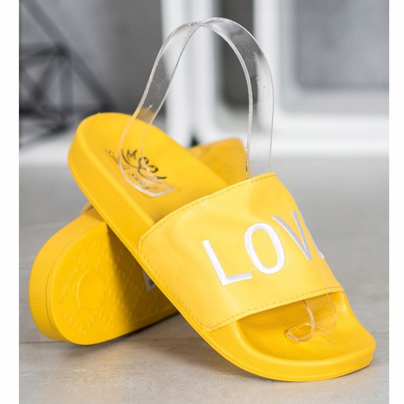 Small Swan LOVE &amp; HATE Pantofole Ecopelle giallo 2