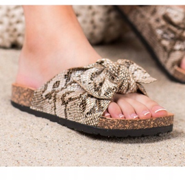 Bella Paris Pantofole con stampa serpente beige 1
