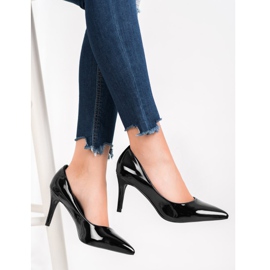 Small Swan Perni verniciati nero 1