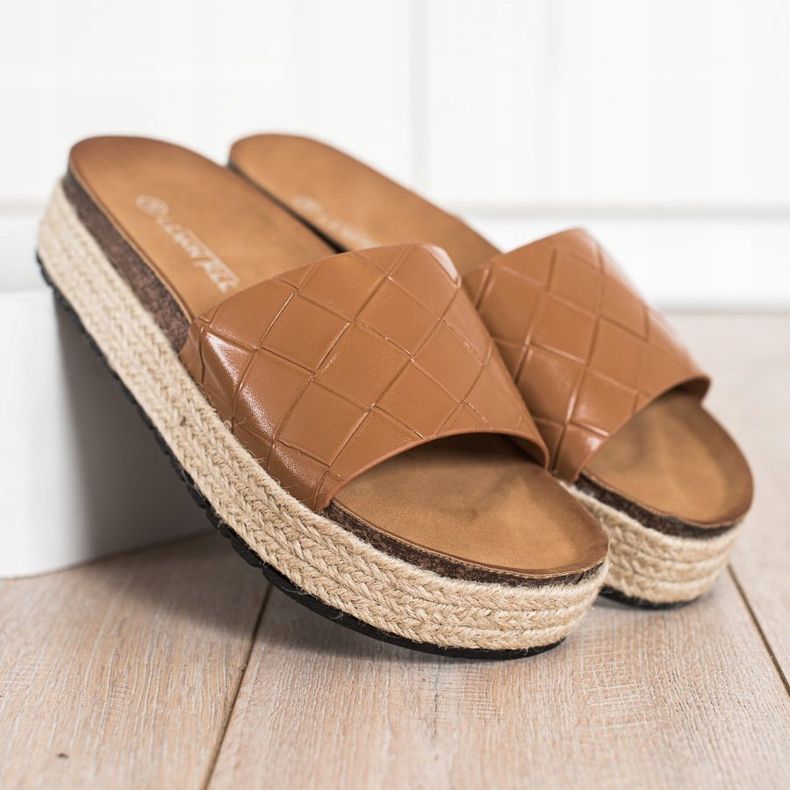 SHELOVET Infradito con piattaforma marrone 1