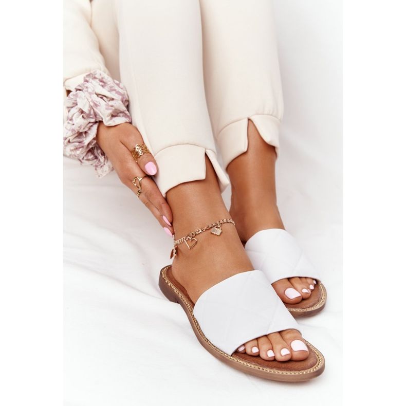 Ciabatte In Pelle Con Trapunta Nicole 2650 Bianco 1