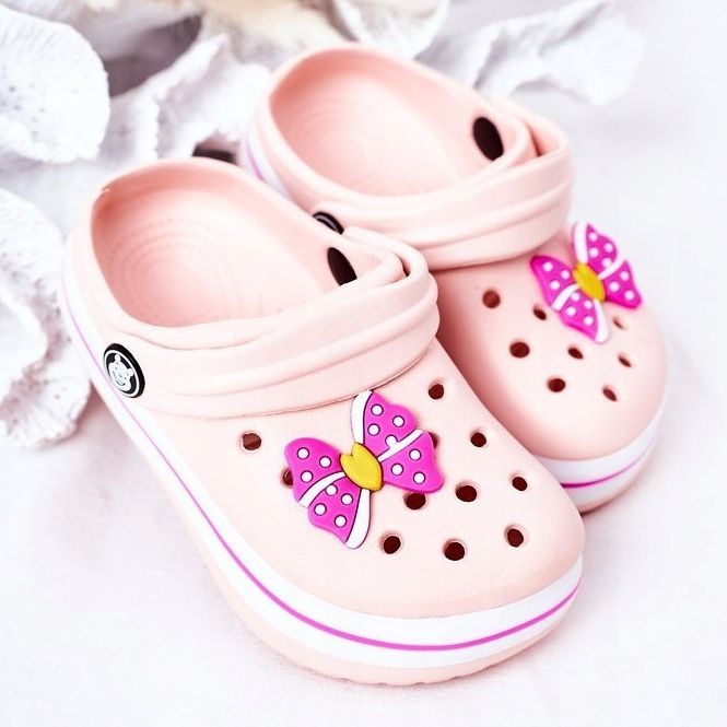 Pantofole in schiuma per bambini Crocs Pink Lazy Day rosa 1