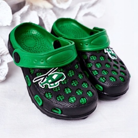 Pantofole in schiuma per bambini Kroks nero e verde Jupiter 2