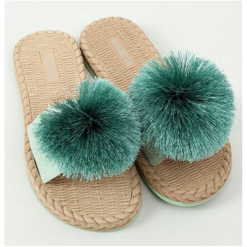 Pantofole menta con pompon S-410 Verde 1