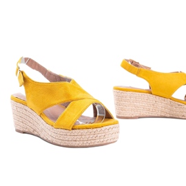 Espadrillas senape sulla zeppa di Marina giallo 1