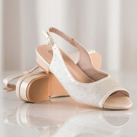 Sabatina Sandali traforati su tacchi bassi beige 1