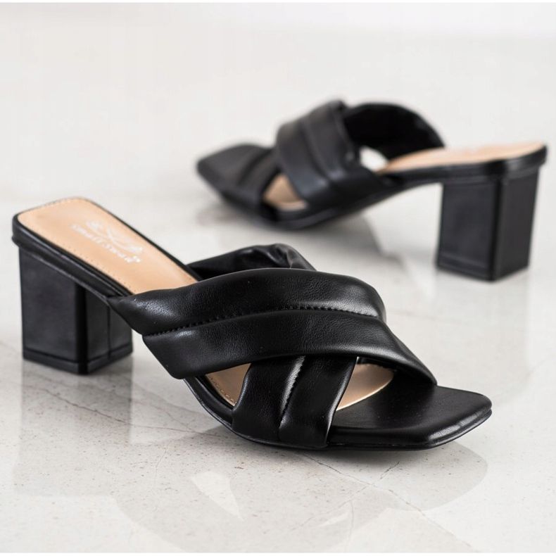 Small Swan Eleganti pantofole in ecopelle nero 1
