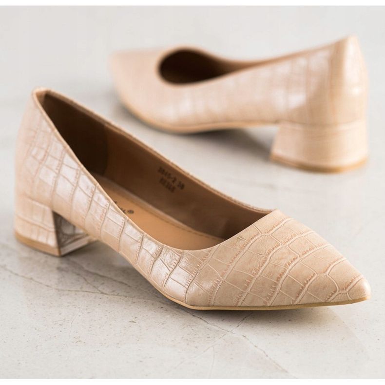 Sweet Shoes Décolleté classiche su tacchi bassi beige 1