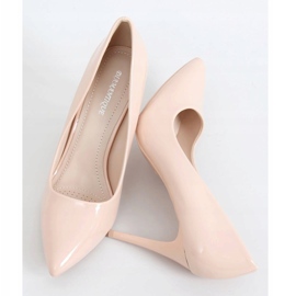 Décolleté con tacco a spillo laccate beige 3963 Nude 1