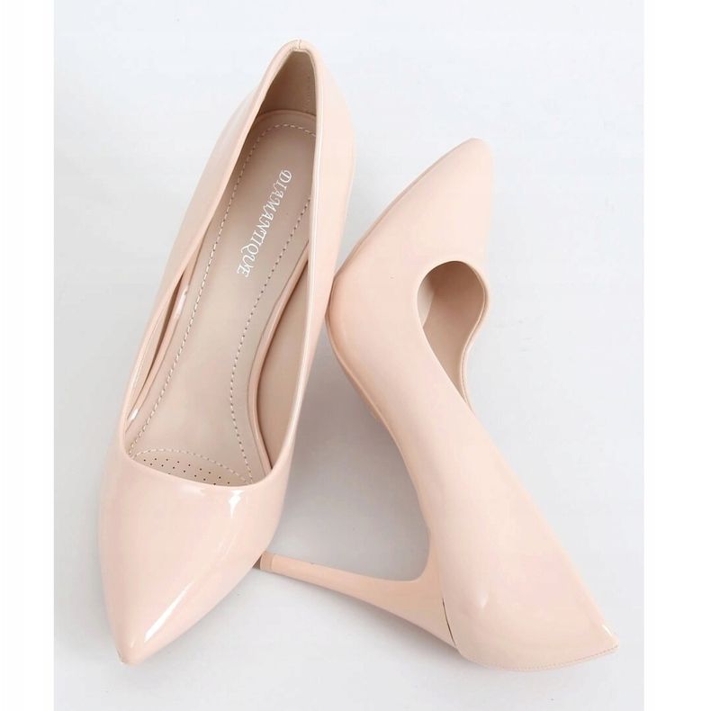 Décolleté con tacco a spillo laccate beige 3963 Nude 1