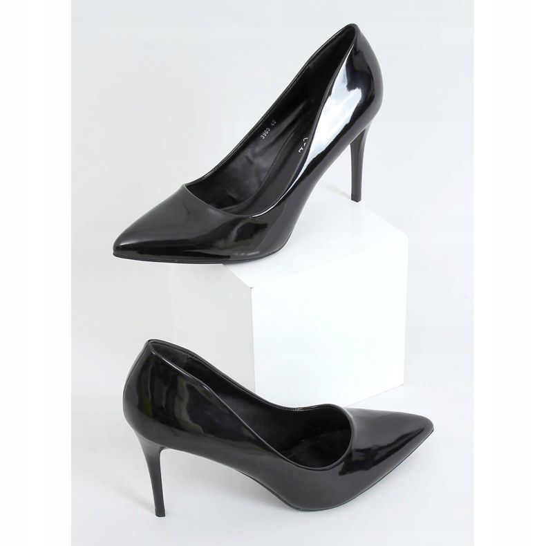 Décolleté su tacco laccato nero 3963 Black 1