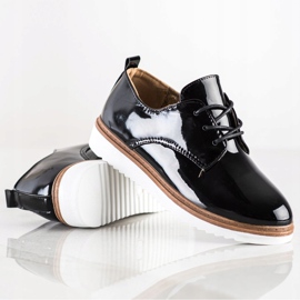 SHELOVET Scarpe laccate nere nero 1