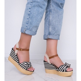 Sandali con zeppa in bianco e nero con fiocco Holiday Vibes 2