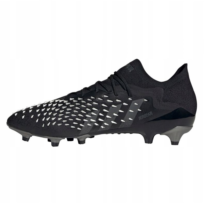 Scarpe da calcio Adidas Predator Freak.1 Low Ag M Q46572 nero nero 1