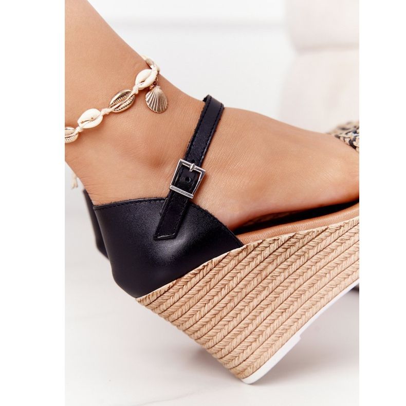 Sandali con zeppa in pelle Maciejka L4869-01 Nero 1