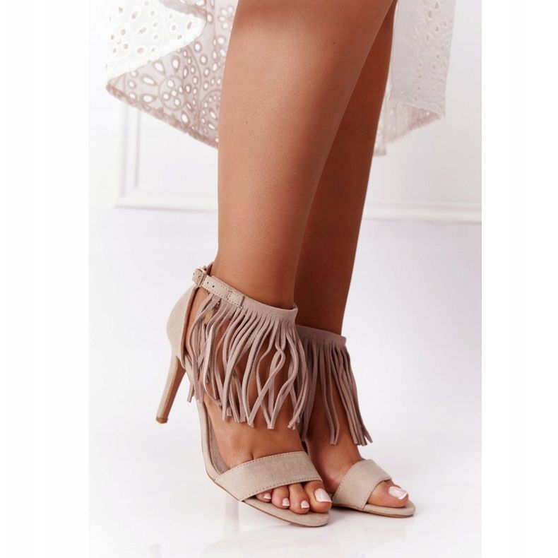 S.Barski Sandali in pelle scamosciata su un tacco alto con frange Beige Boho Swing 1