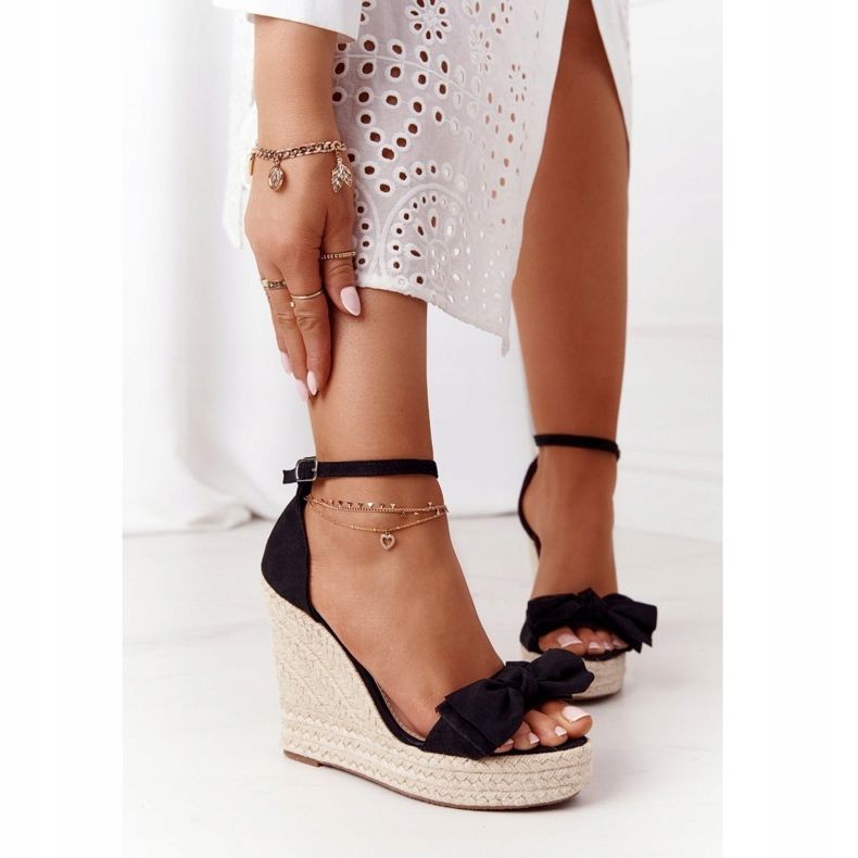 Sandali con zeppa neri con nero intrecciato Go For It 2
