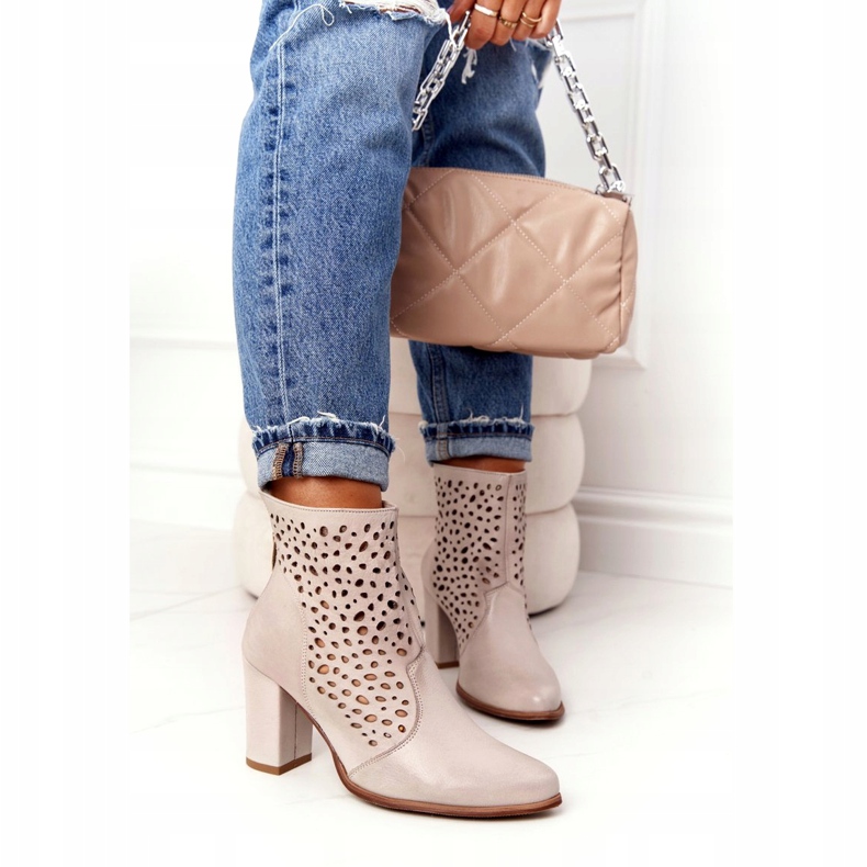 Exquisite Stivaletti in pelle traforata su un cappuccino post squisito 1219 beige 4