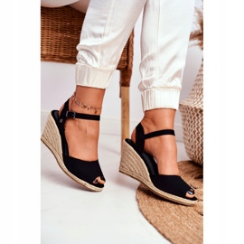 Sandali da donna su una zeppa intrecciata Big Star Black DD274A209 nero 3