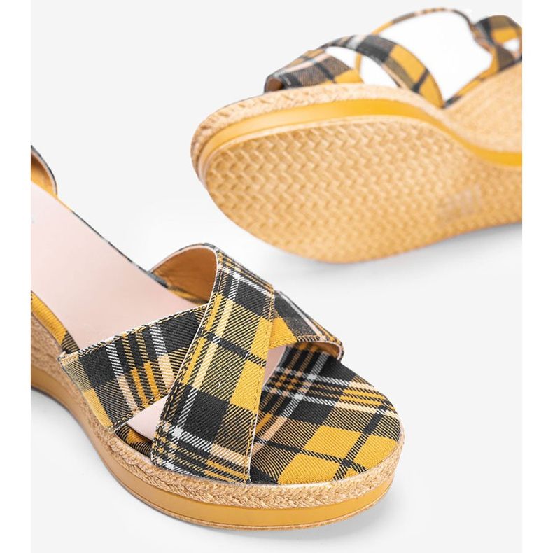 Sandali con zeppa senape con motivo a quadri di You Bebe multicolore giallo 1