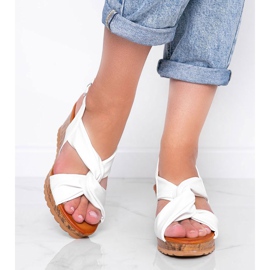 Sandali bianchi su zeppa Buenos Aires bianco 1