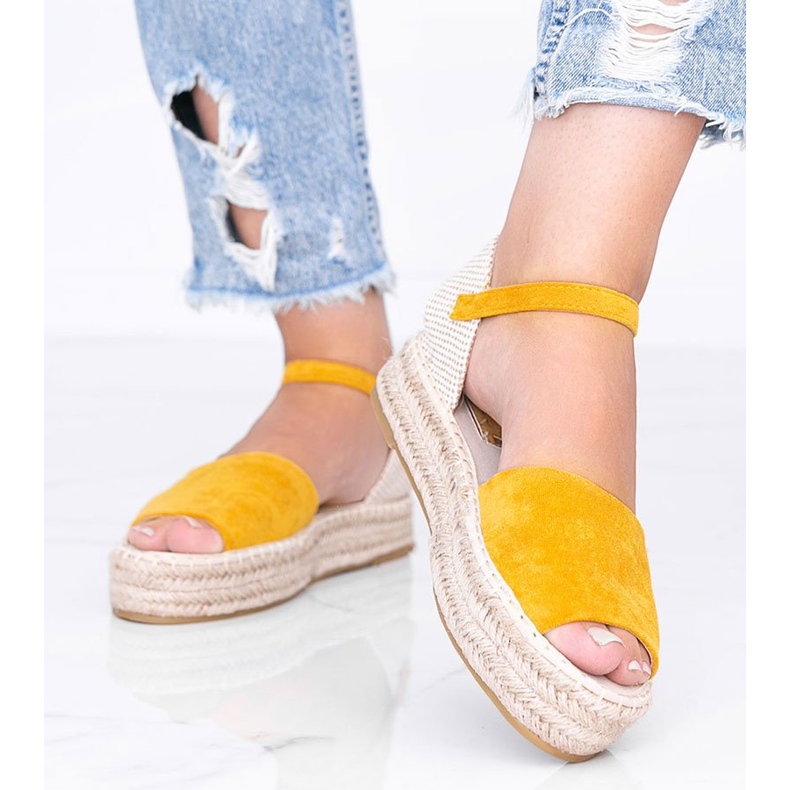 Sandali senape sulla piattaforma Pearl River giallo 1