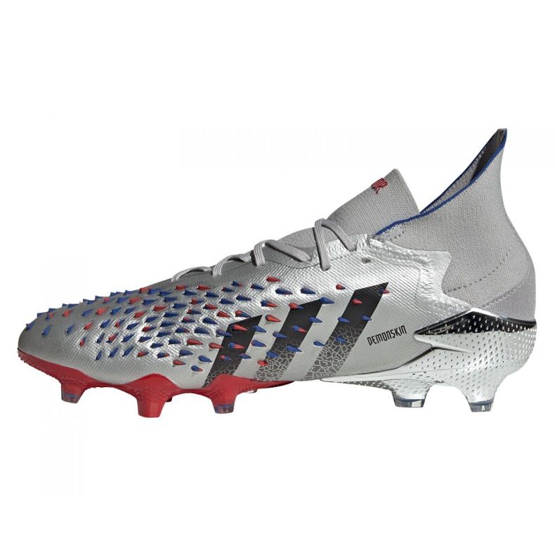 Scarpe da calcio Adidas Predator Freak.1 Fg M FY1050 grigio argento 1