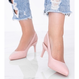 Décolleté rosa su spilla di Elen 1