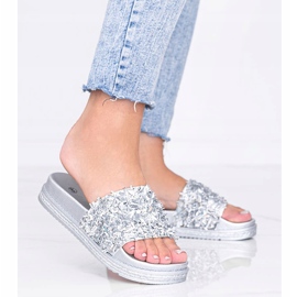 Pantofole in argento con zirconi Love Bling 1