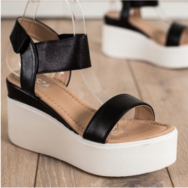 Small Swan Sandali con zeppa alla moda nero 1