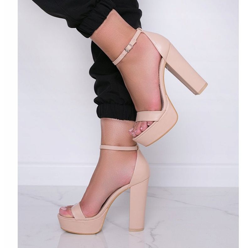 Sandali beige con tacco alto Evie 1