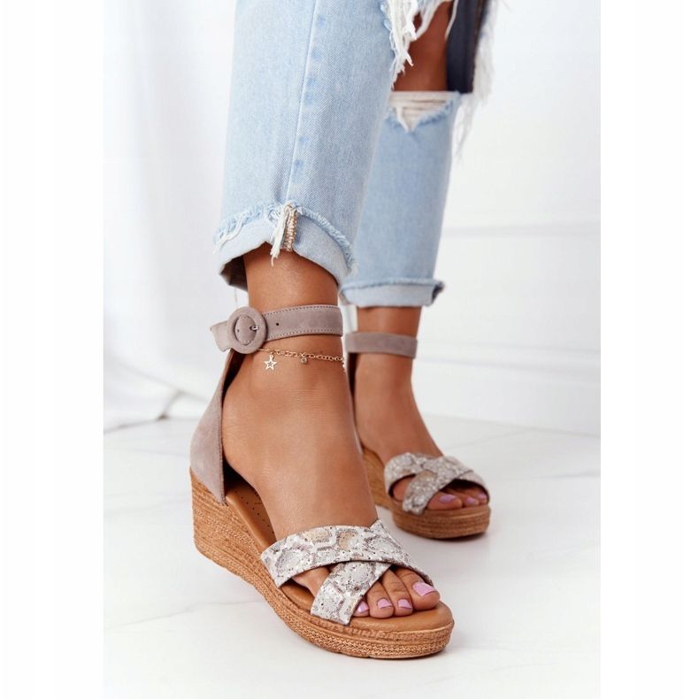 Sandali con zeppa in pelle scamosciata Maciejka 04565-04 Beige-Oro 1