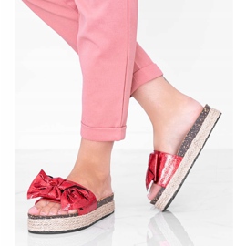 Pantofole Columbia rosse con fiocco rosso 1