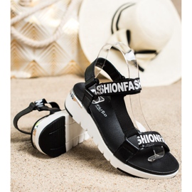 Filippo Sandali alla moda in pelle nero 1