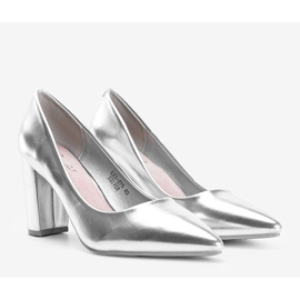 Pumps metallizzate argento sul post di Biancaa 1