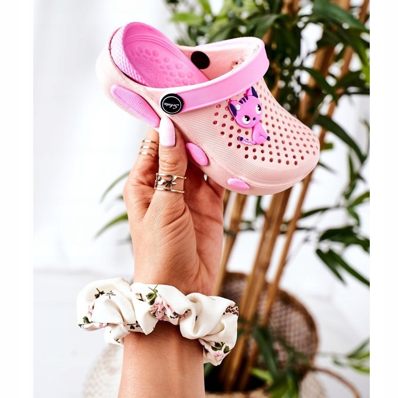 Pantofole rosa per bambini Crocs rosa Olivia 2