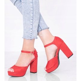 Sandali rossi sulla piattaforma Swing rosso 1