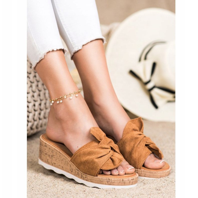Cm Paris Sandali con zeppa in pelle scamosciata marrone 1