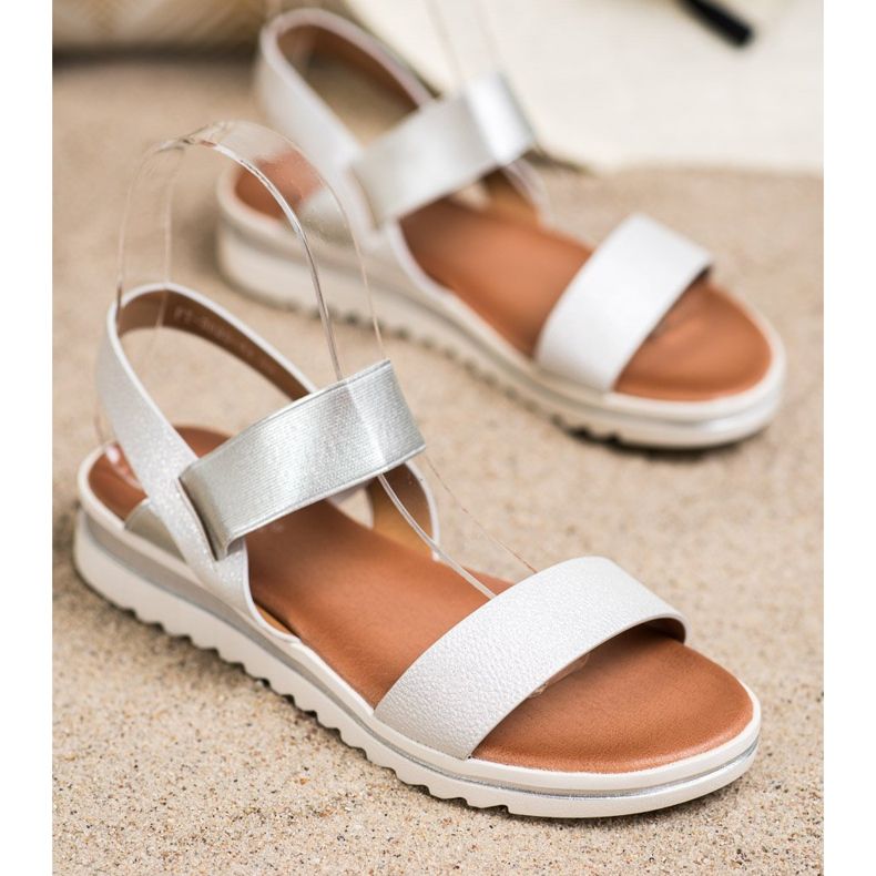 Best Shoes Sandali slip-on alla moda argento 2