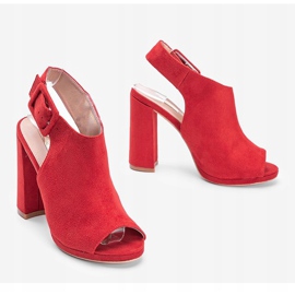 Sandali con gambo rosso da Little Italy 1