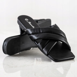 Mannika Comode pantofole in ecopelle nero 1
