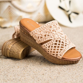 Laura Mode Pantofole con zeppa traforata beige marrone 1