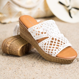 Laura Mode Pantofole con zeppa traforata bianca 1