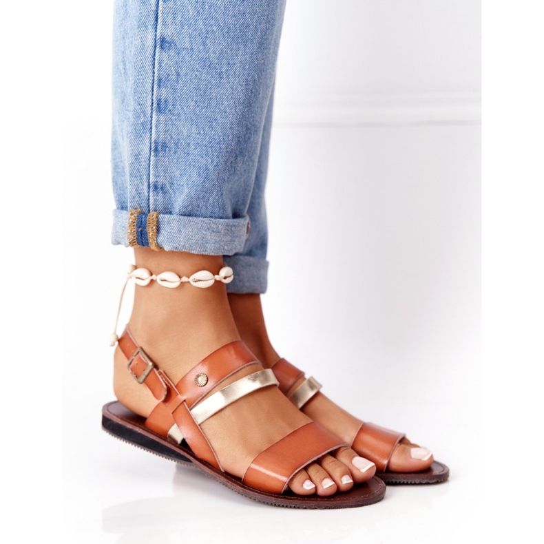 Sandali bassi da donna, marrone e oro Doris d'oro 1