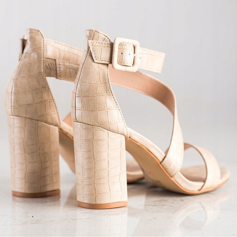 Renda Sandali su una barra con ecopelle beige 2