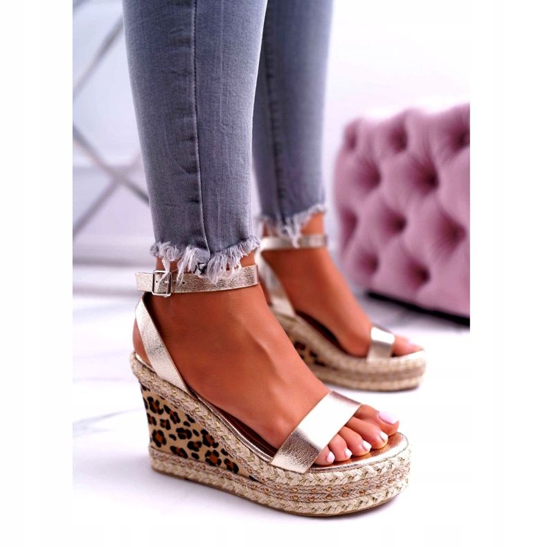 Sandali da donna Lu Boo con zeppa in lino dorato Shiran d'oro 4