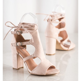 Bestelle Sandali chiusi con un legame beige 1