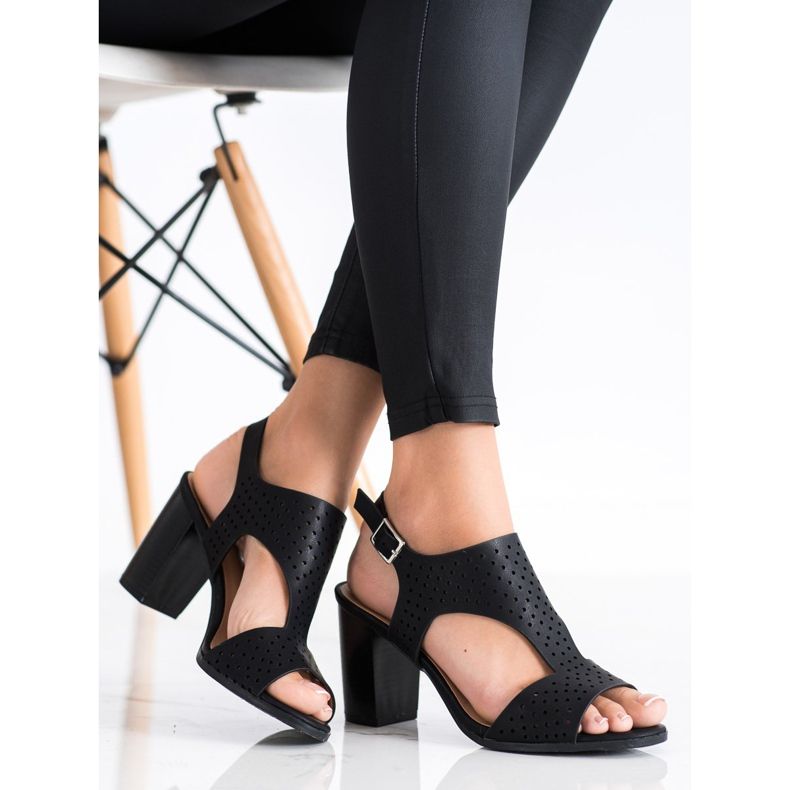 Renda Sandali traforati con ecopelle nero 1