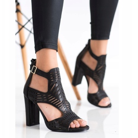 Renda Sandali alla moda traforati nero 1