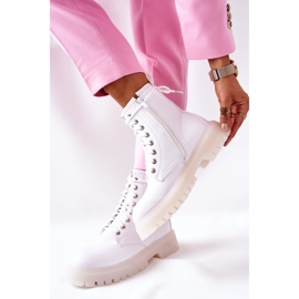 Stivali alti ed eleganti del Graal bianco 2